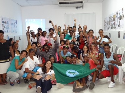 Participantes da capacitação sobre Gênero e Racismo com os catadores da COOLIMPA